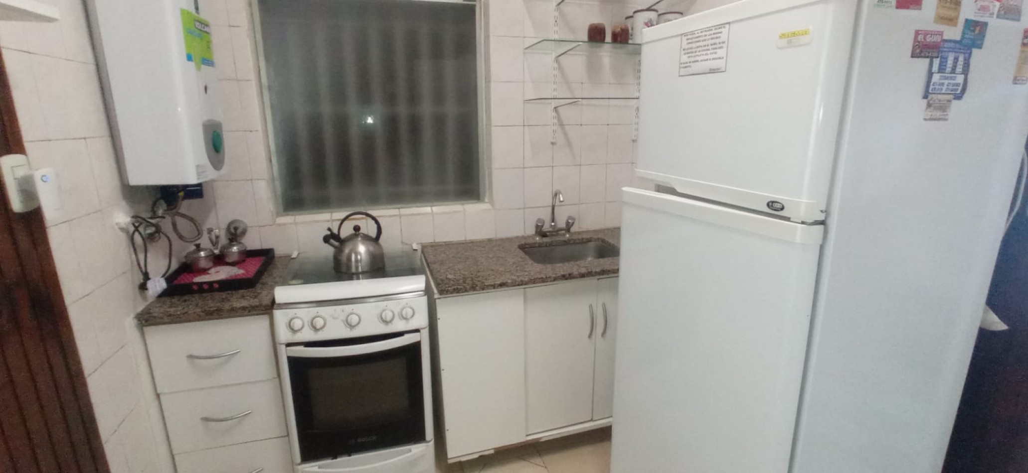 Casa 3 ambientes con quincho y parque + departamento 