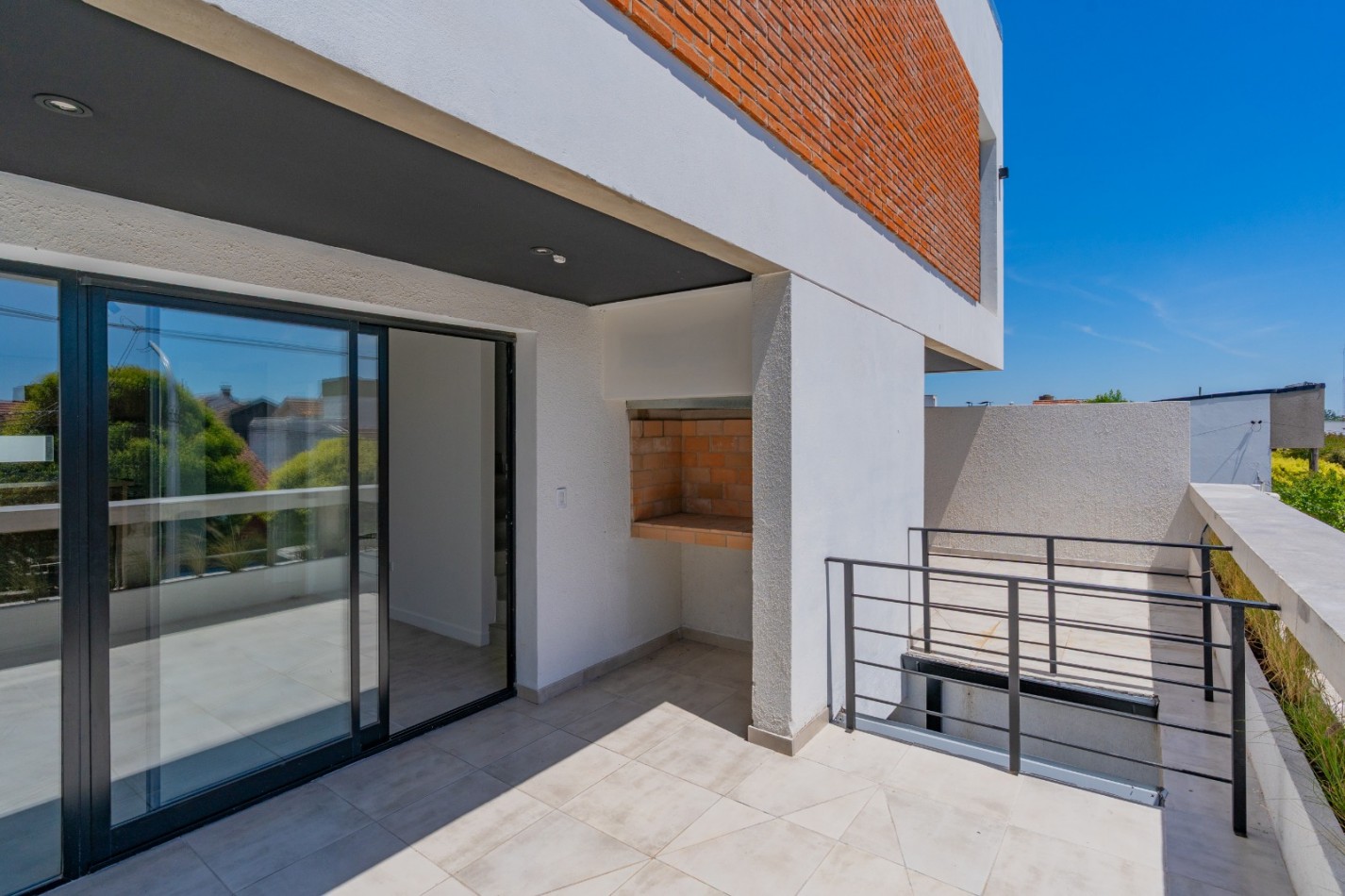 Duplex 3 ambientes a estrenar con balcon terraza 