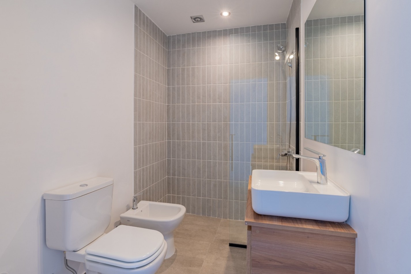 Duplex 3 ambientes a estrenar con balcon terraza 