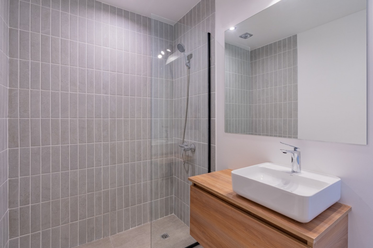 Duplex 3 ambientes a estrenar con balcon terraza 