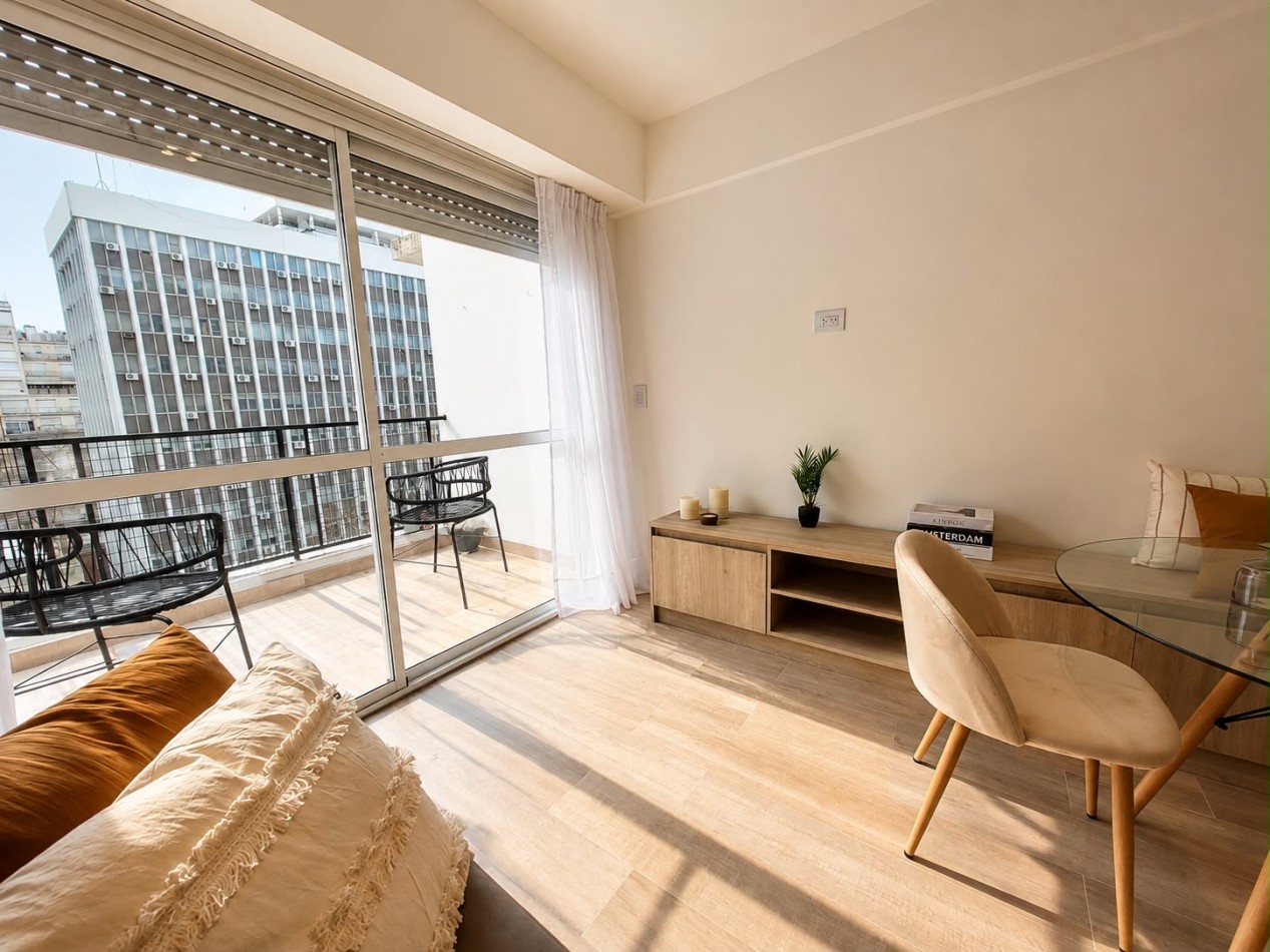 Departamento 2 ambientes con balcon al frente reciclado y amoblado 