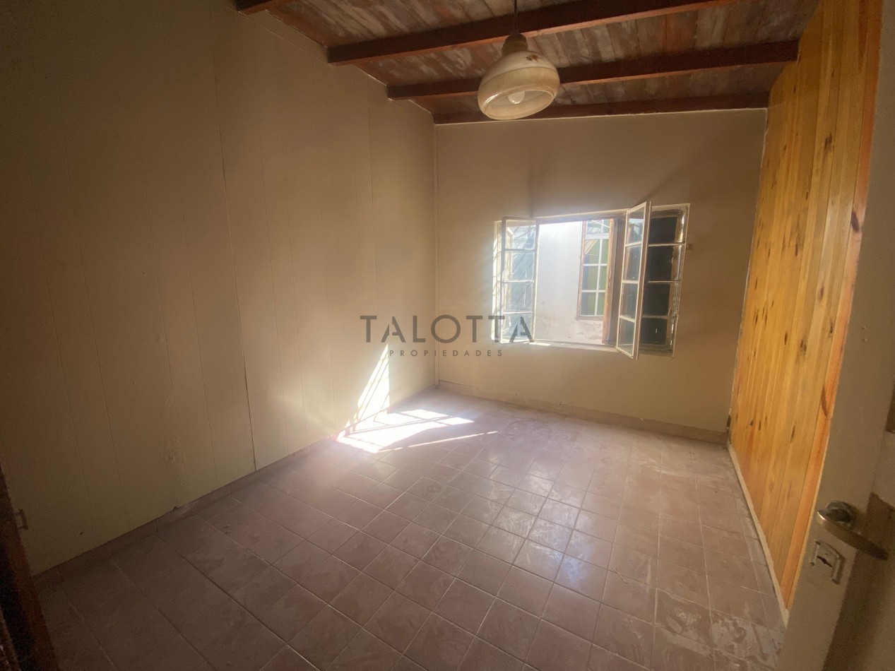 PH 3 AMBIENTES CON DEPENDENCIA Y PATIO 