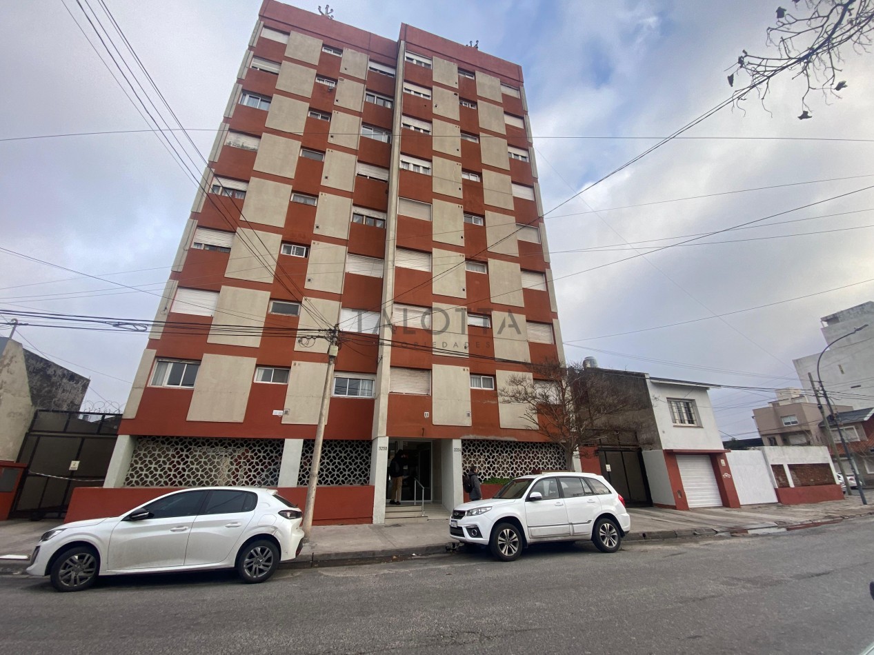 Departamento 3 ambientes al contrafrente abierto 