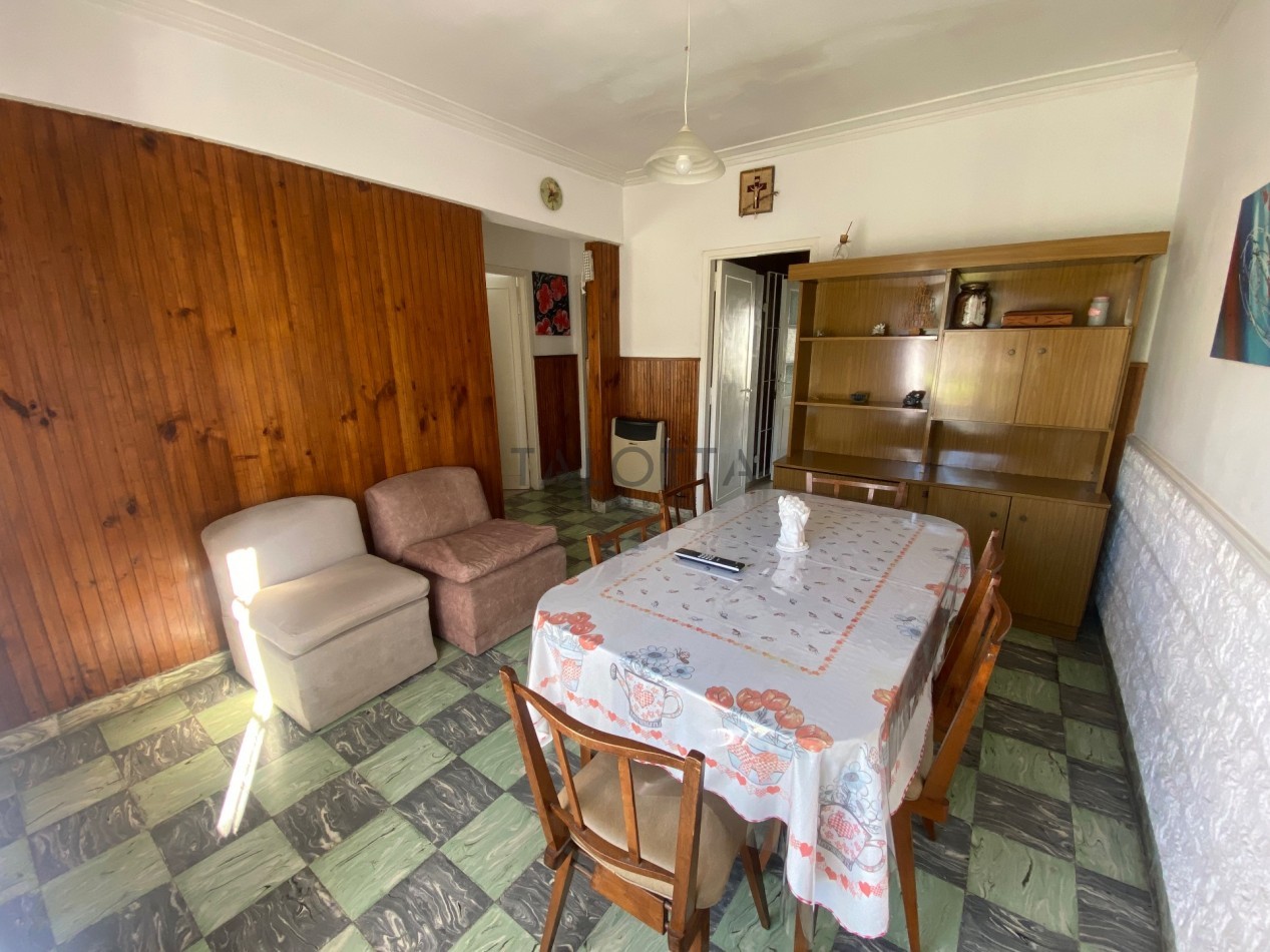 Casa 3 ambientes con quincho y parque + departamento 