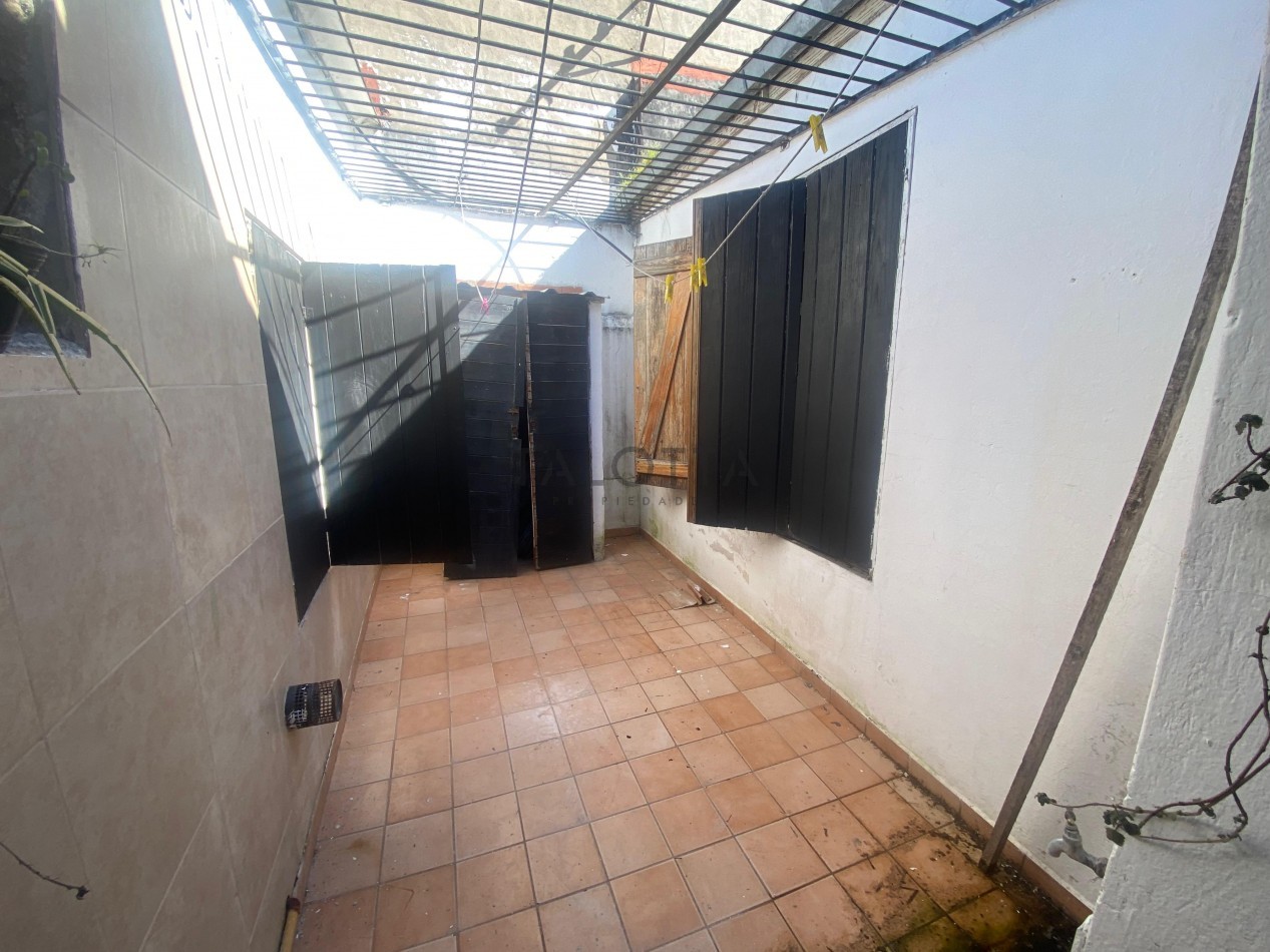 PH 3 AMBIENTES CON DEPENDENCIA Y PATIO 