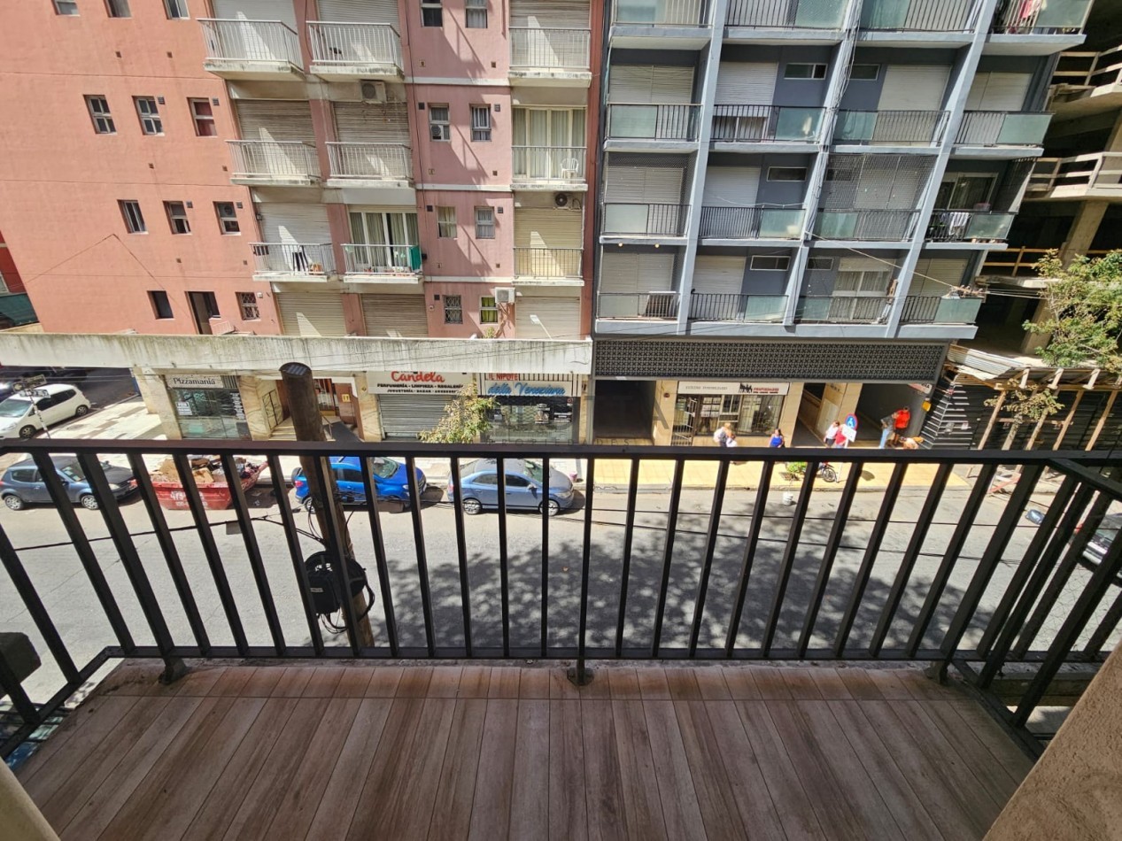 Departamento 2 ambientes al frente con balcon 