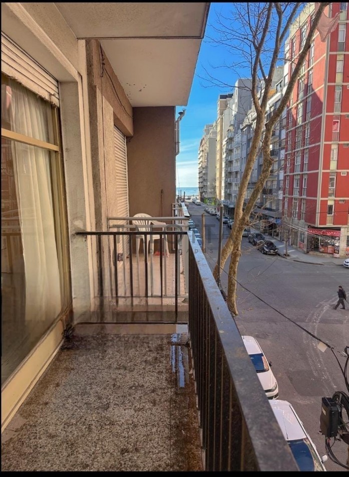 Departamento 2 ambientes al frente con balcon 