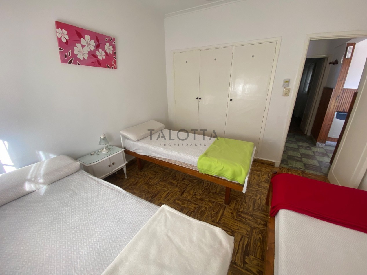 Casa 3 ambientes con quincho y parque + departamento 