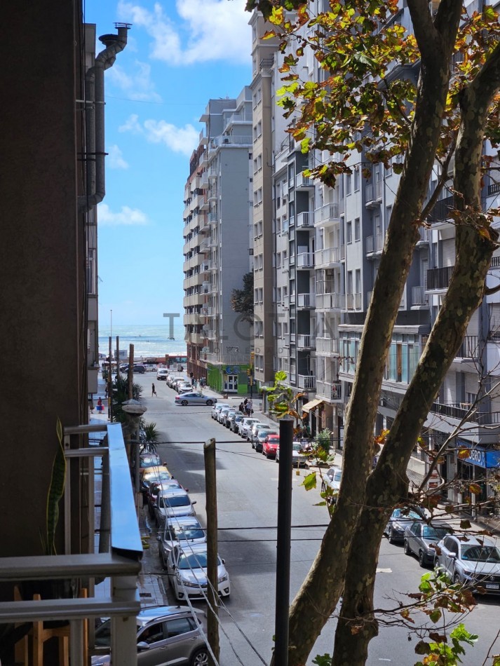Departamento 2 ambientes al frente con balcon 