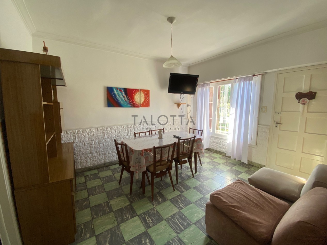 Casa 3 ambientes con quincho y parque + departamento 