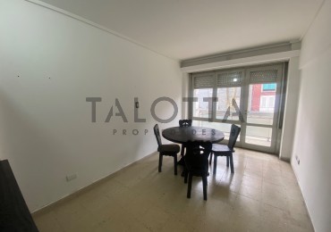 Departamento 2 ambientes al frente con balcon y patio - Aldrey 